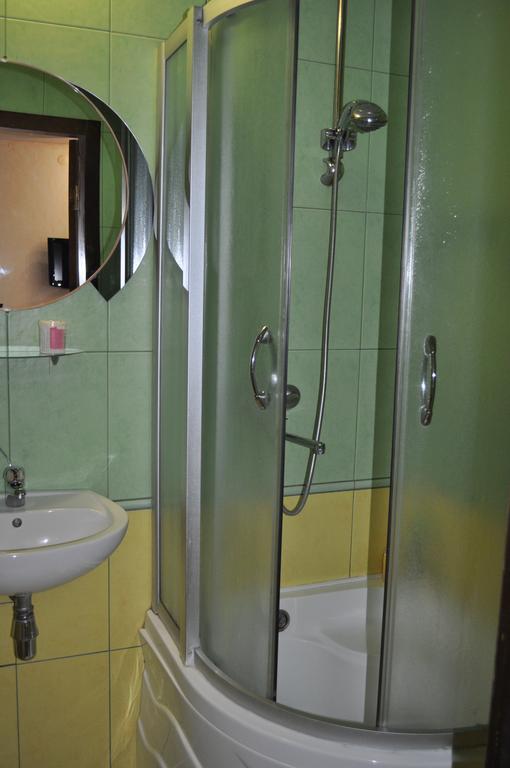 Apartment On Oleksandra Polia Avenue 110 第聂伯罗彼得罗夫斯克 外观 照片